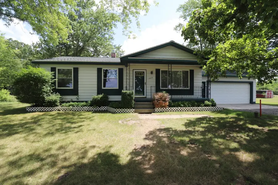 1415 S Nichols, Swartz Creek, MI 48473 - #2