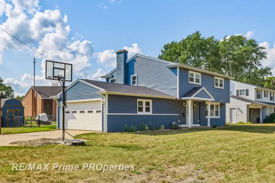 306 Sunburst, Frankenmuth, MI 48734 - #2