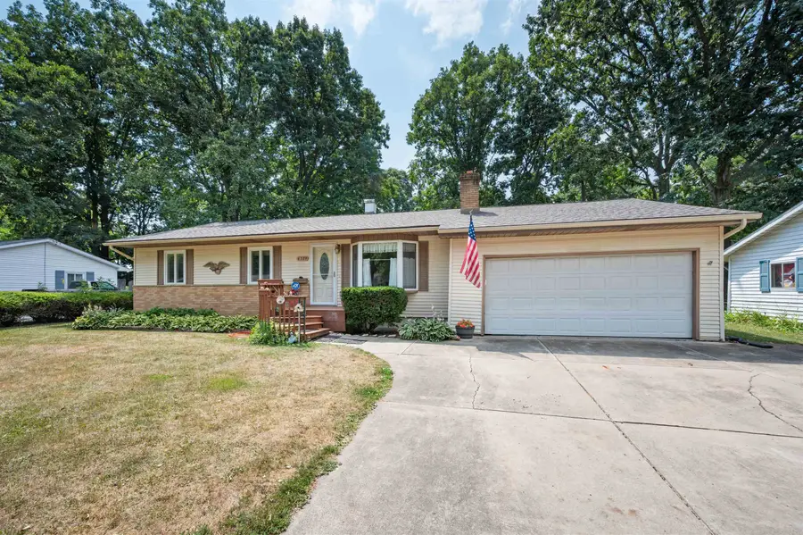 6329 Springdale, Grand Blanc, MI 48439 - #2