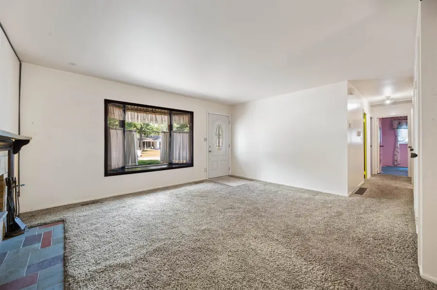 6329 Springdale, Grand Blanc, MI 48439 - #3