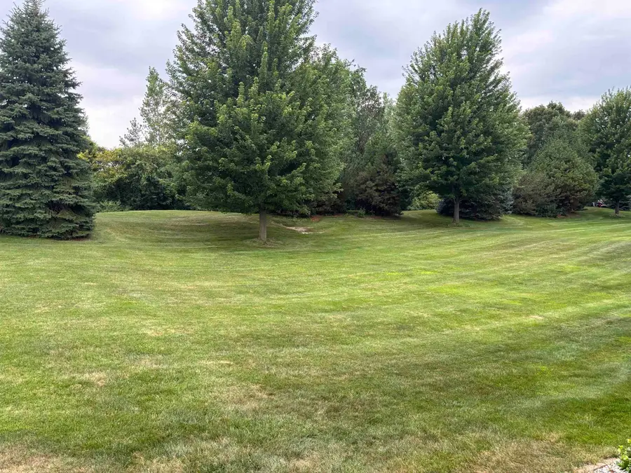 5660 Firethorne, Bay City, MI 48706 - #2