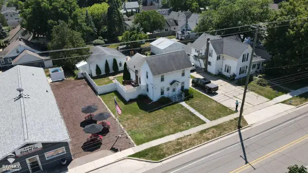 614 E Oliver, Owosso, MI 48867