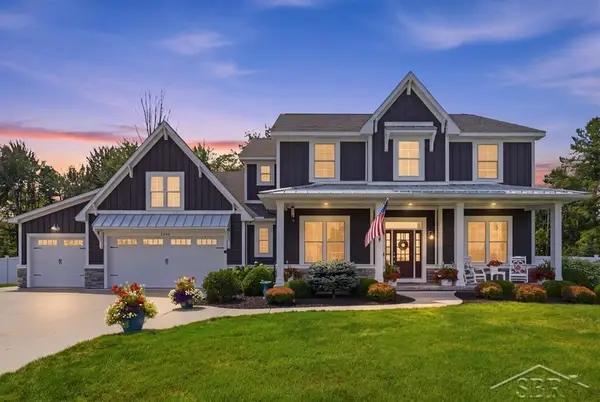 3058 Hidden Meadows, Midland, MI 48642
