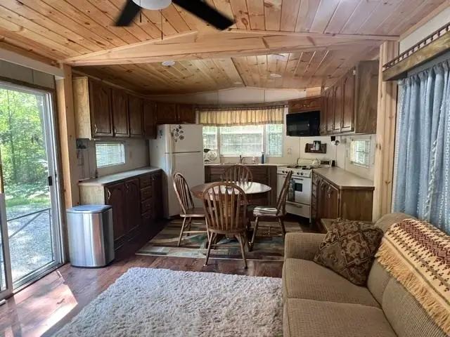 1535 Douglas, Harrison, MI 48625 - #2