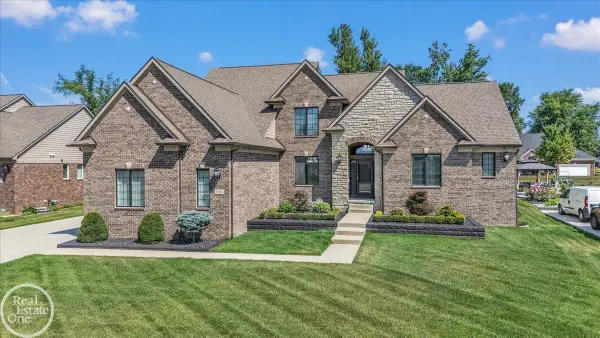 3941 Corkwood #4, Sterling Heights, MI 48314