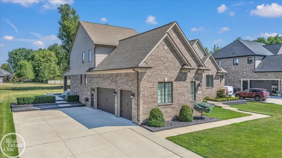 3941 Corkwood #4, Sterling Heights, MI 48314 - #3