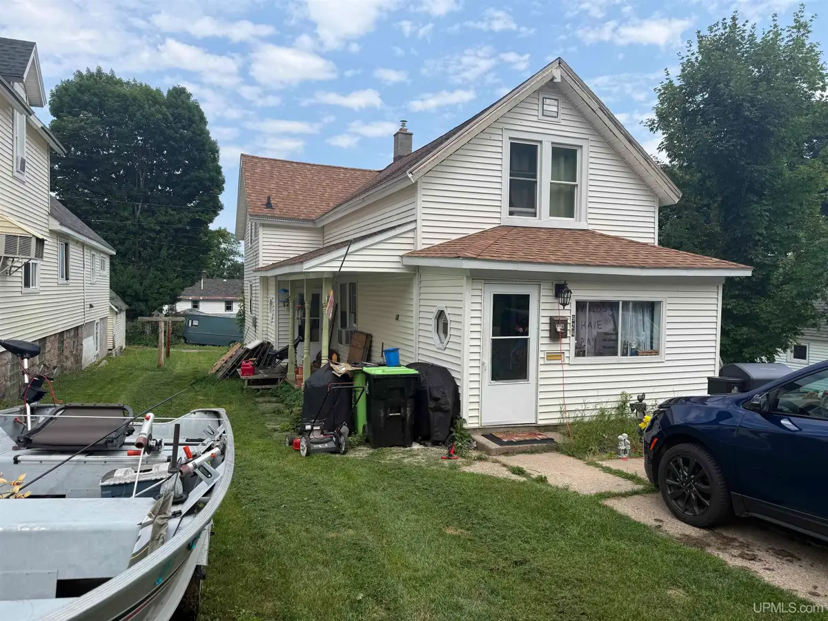 924 W Superior, Munising, MI 49862 - #1