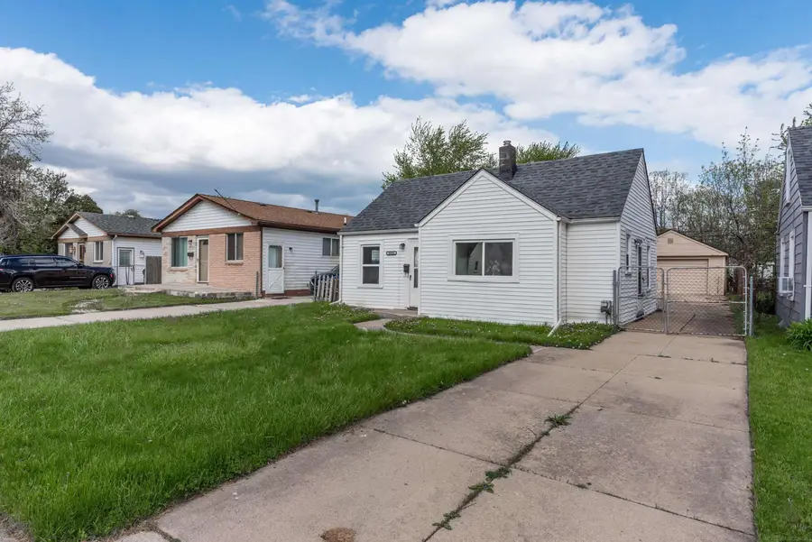 26620 Belleair, Roseville, MI 48066 - #2