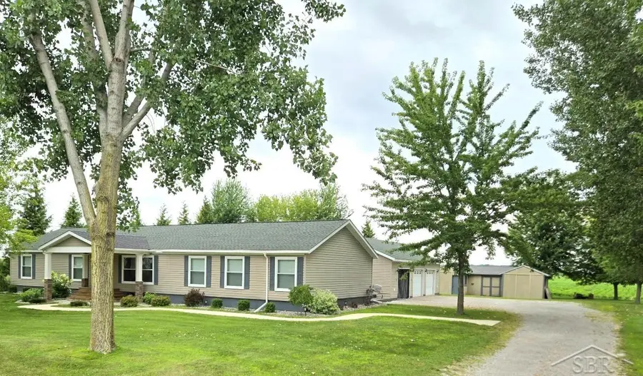 1110 W Townline 14, Auburn, MI 48611 - #3