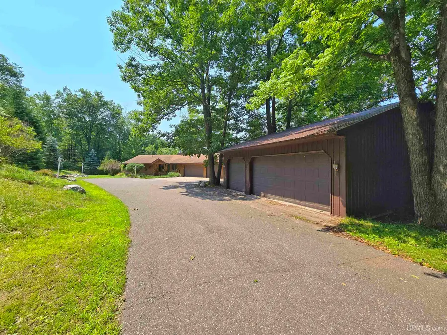 N4073 Pine Mountain, Iron Mountain, MI 49801 - #3