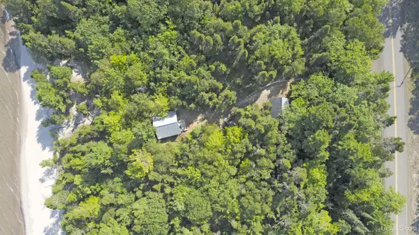 6313 Five Mile Point, Allouez, MI 49805