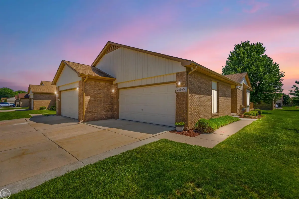 26160 N Knollwood, New Baltimore, MI 48051 - #1