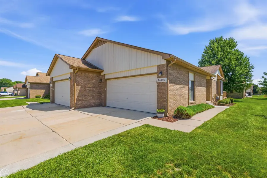 26160 N Knollwood, New Baltimore, MI 48051 - #2