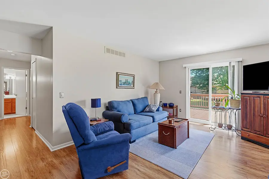 26160 N Knollwood, New Baltimore, MI 48051 - #3