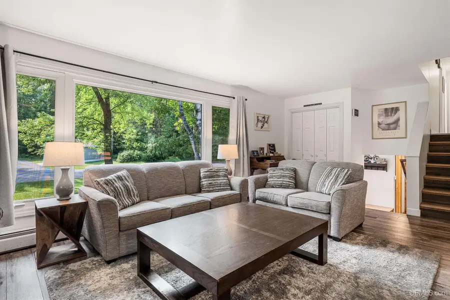 107 Surrey, Marquette, MI 49855 - #3