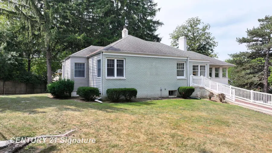 1702 Overhill, Flint, MI 48503 - #3