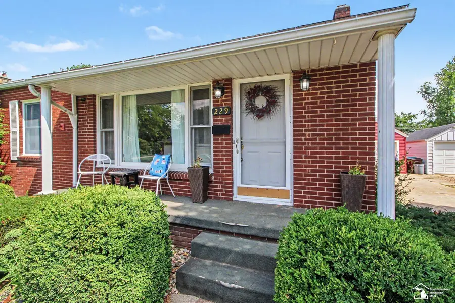 229 Spink, Milan, MI 48160 - #3