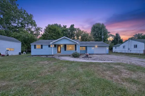 6162 Sandy, Burton, MI 48519