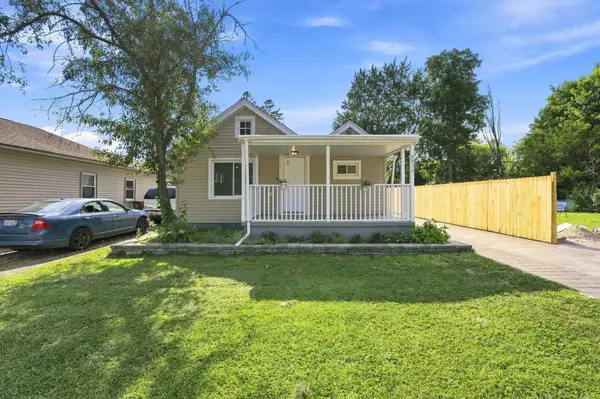 2950 Hartline Drive, Rochester, MI 48309