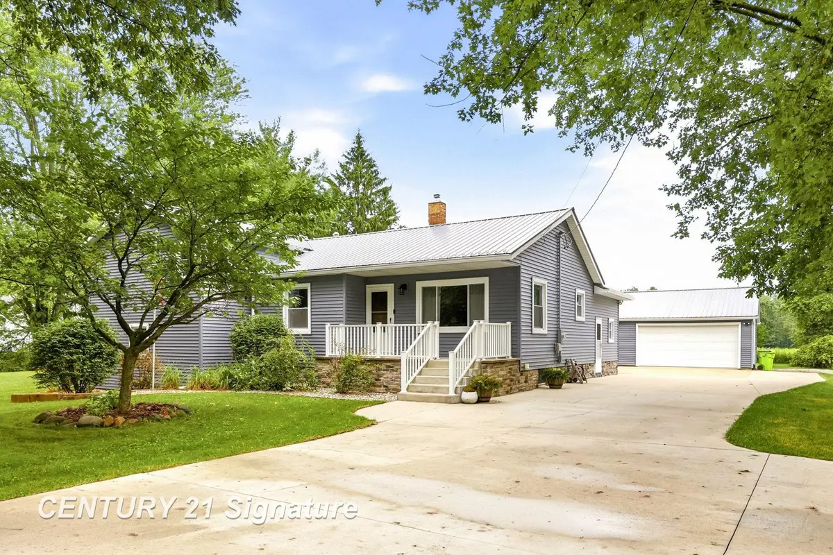 3063 E Gordonville, Midland, MI 48640 - #1