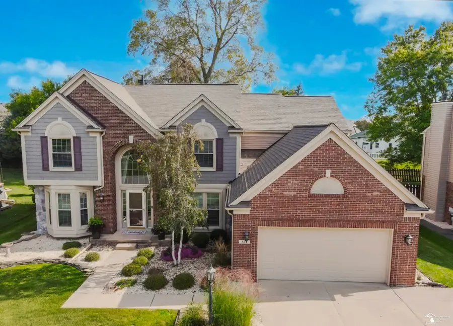 843 Regents Park, Monroe, MI 48161 - #2