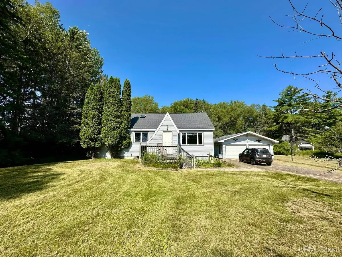 1114 Willow, Gladstone, MI 49837 - #1