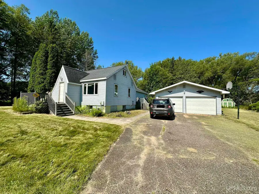 1114 Willow, Gladstone, MI 49837 - #2