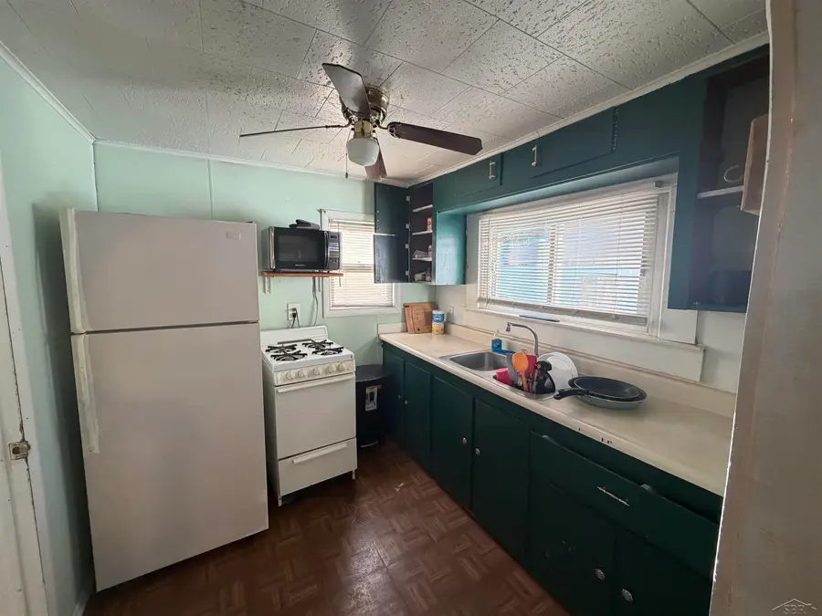 1802 Marquette, Saginaw, MI 48602 - #3