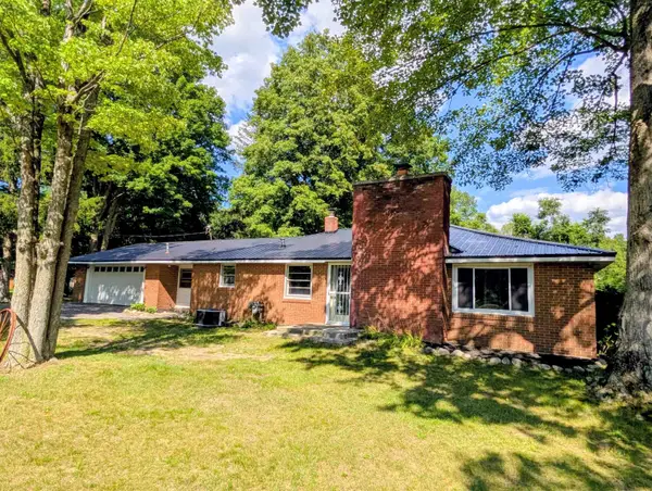 8853 Harding, Farwell, MI 48622