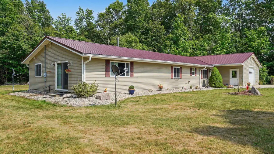 9800 N Wyman Rd, Barryton, MI 49305 - #2
