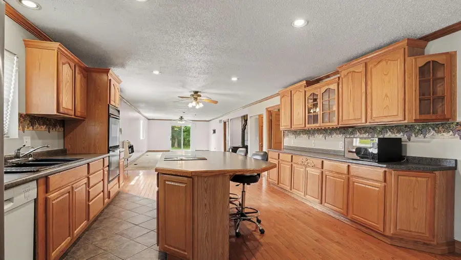9800 N Wyman Rd, Barryton, MI 49305 - #3