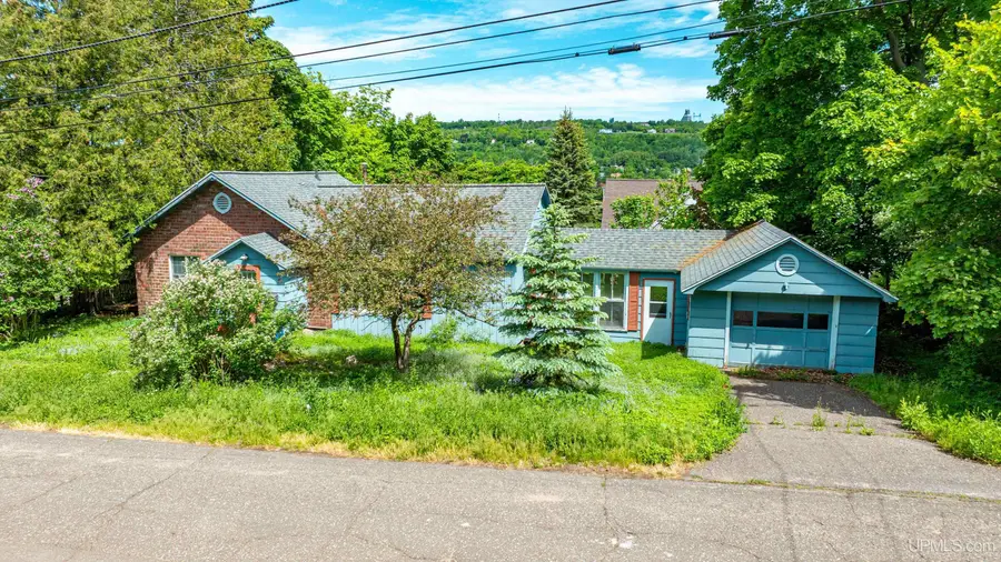204 W Douglass, Houghton, MI 49931 - #2