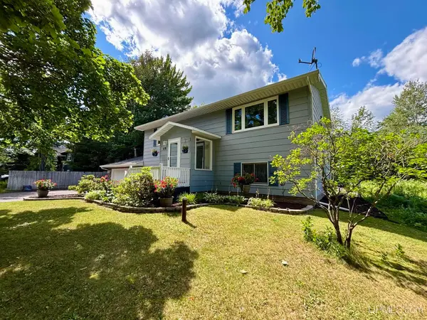 119 Veda, Marquette, MI 49855
