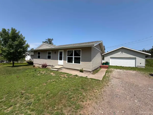 1487 E M28, Marquette, MI 49855