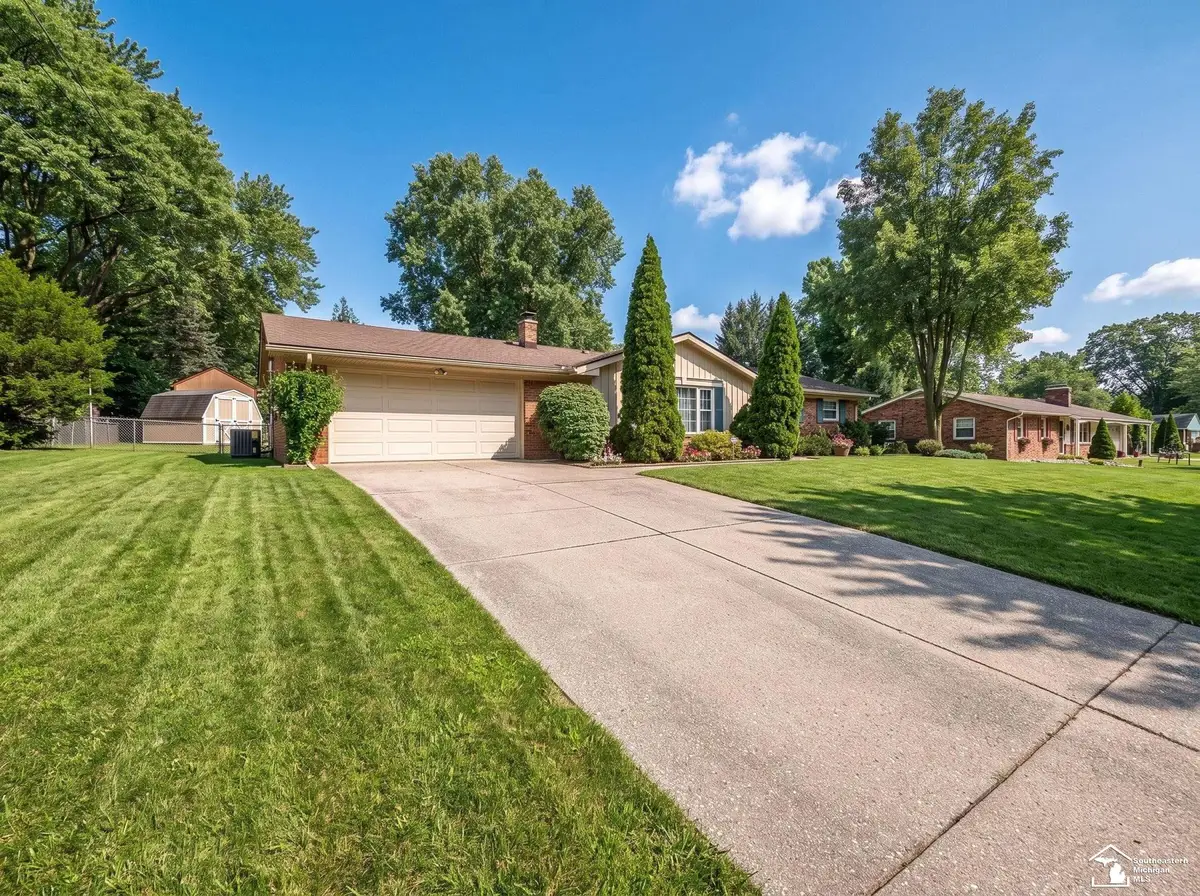 7524 Tarra, Temperance, MI 48182 - #1