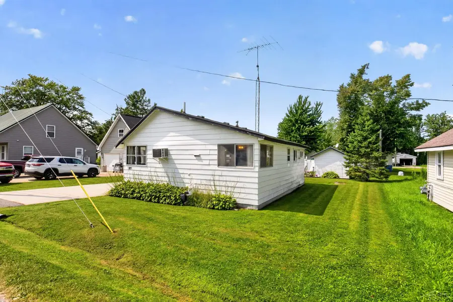 121 Sandpiper, Houghton Lake, MI 48629 - #3