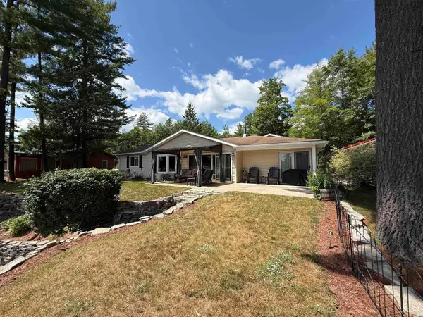 3422 E Pinecrest, Gladwin, MI 48624