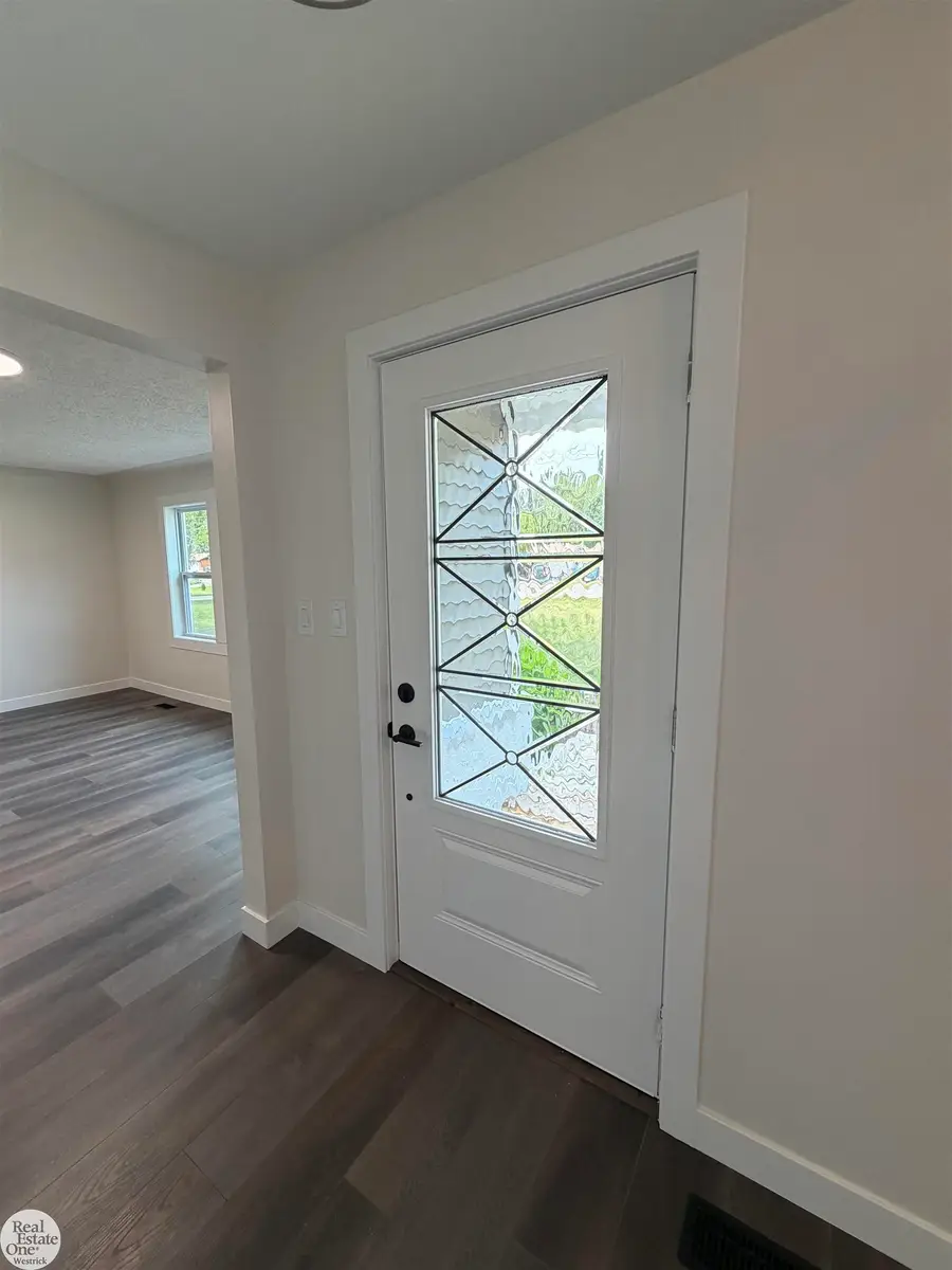 11188 Rhode, Shelby, MI 48317 - #2