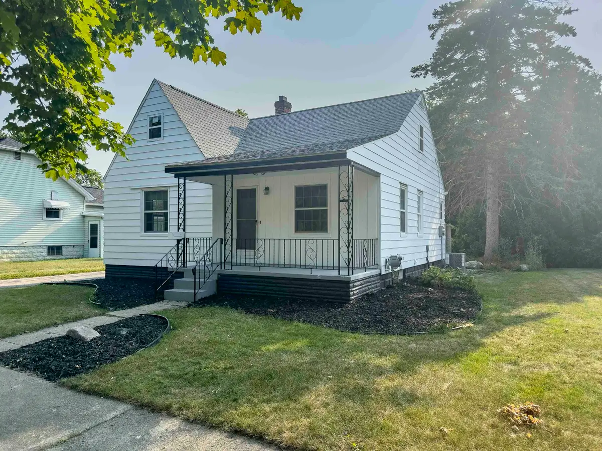 707 Burns, Essexville, MI 48732 - #1