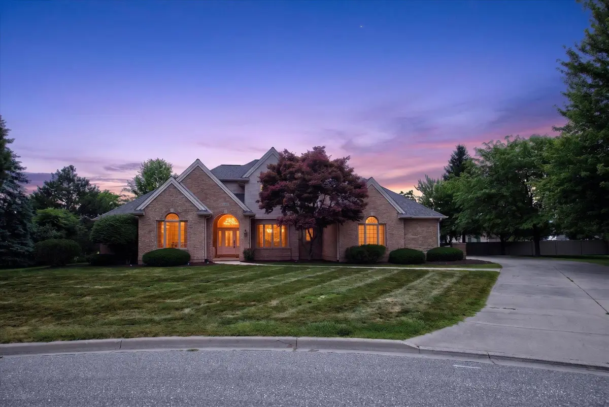 4258 S Autumn, Saginaw, MI 48603 - #1