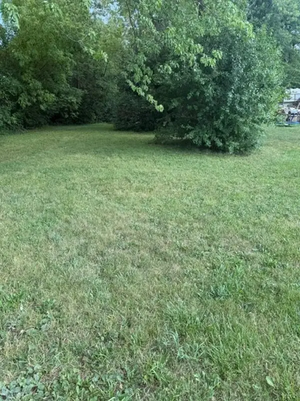2252 Farmer, Saginaw, MI 48601