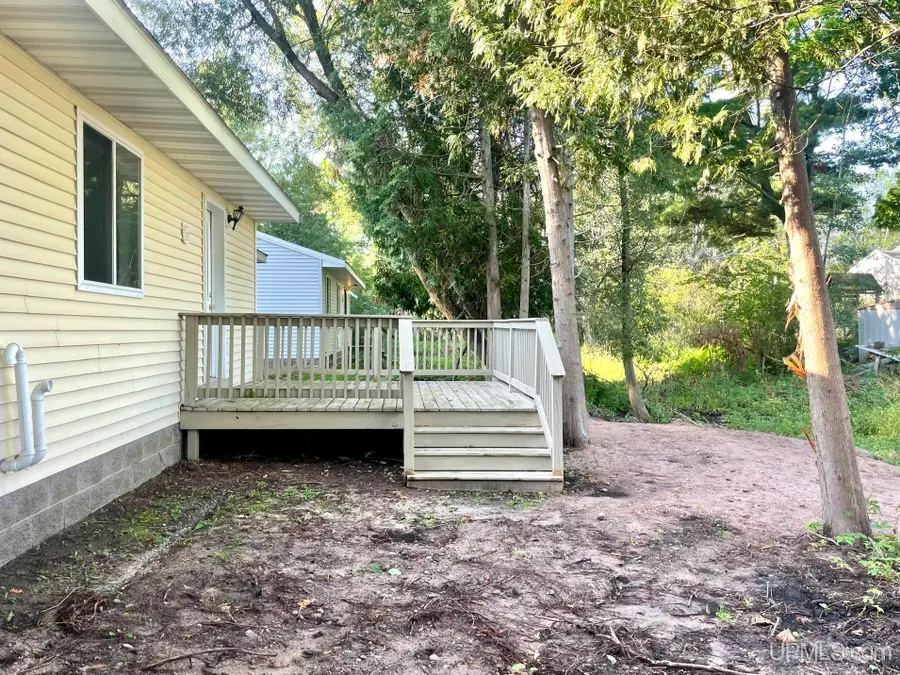 2085 Van Evera, Marquette, MI 49855 - #3
