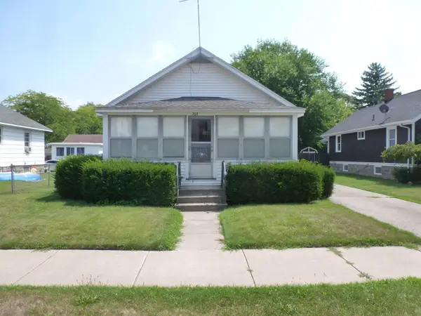 705 Stanton, Bay City, MI 48708