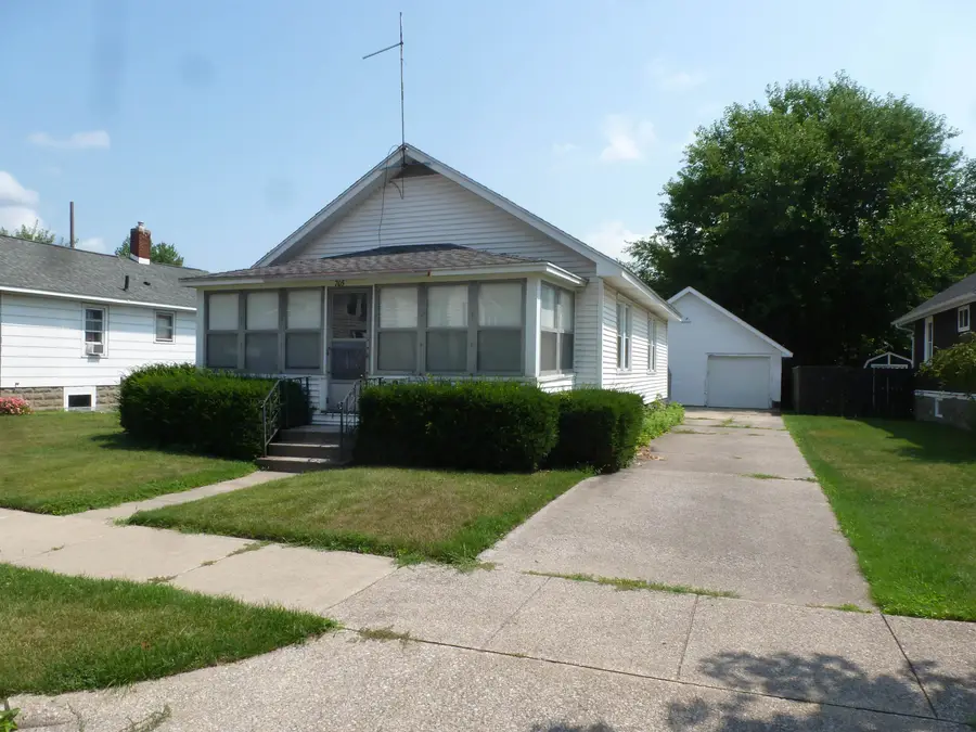705 Stanton, Bay City, MI 48708 - #2