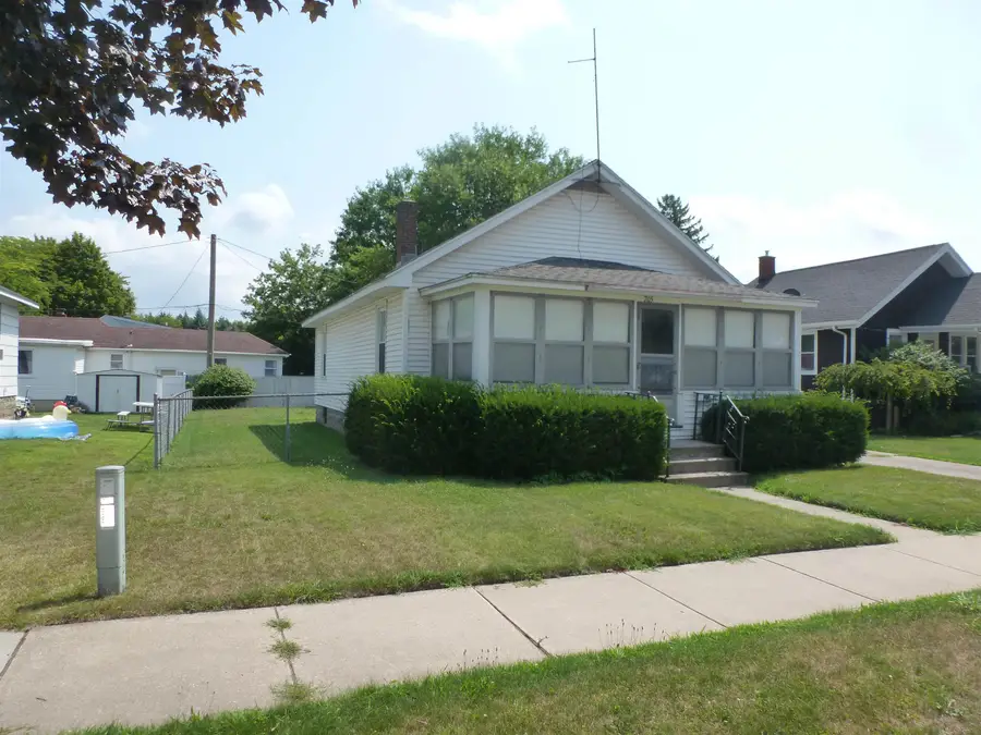 705 Stanton, Bay City, MI 48708 - #3