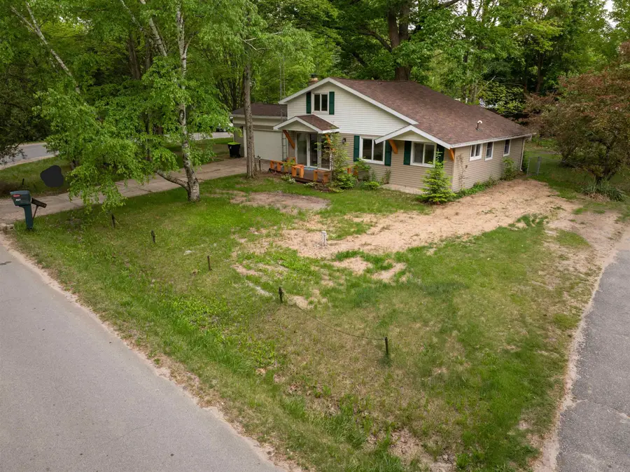 4177 Seminole, Gladwin, MI 48624 - #2