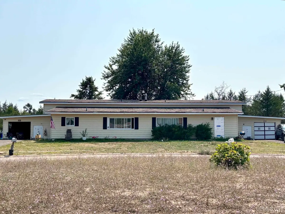 140 142 Fury, Gwinn, MI 49841 - #1