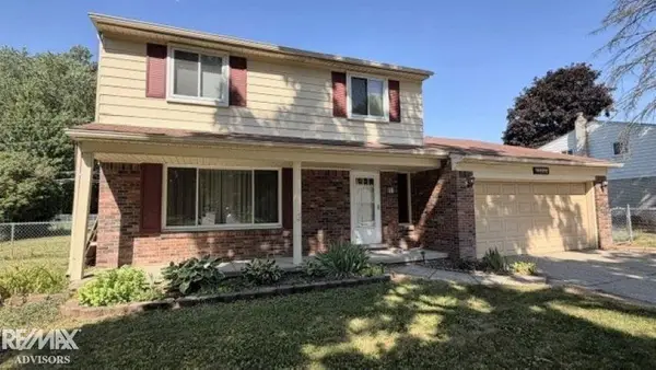 35923 Cadre, Clinton Township, MI 48035