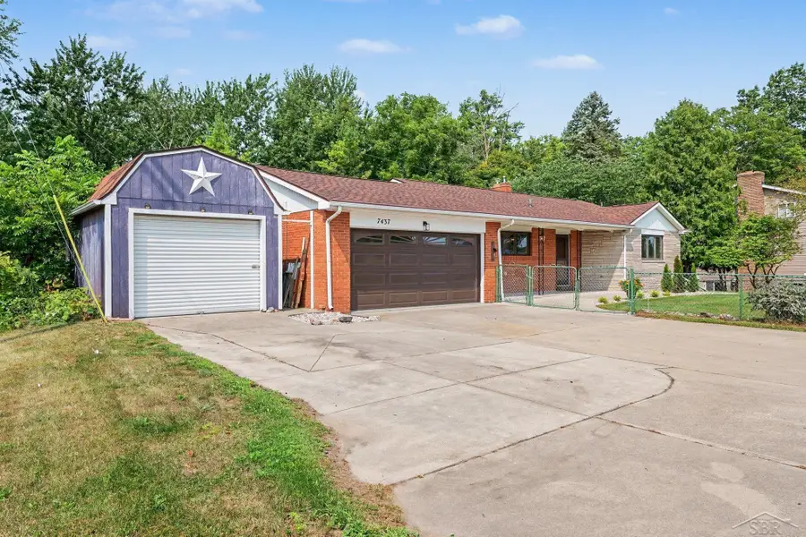 7437 Midland, Freeland, MI 48623 - #2