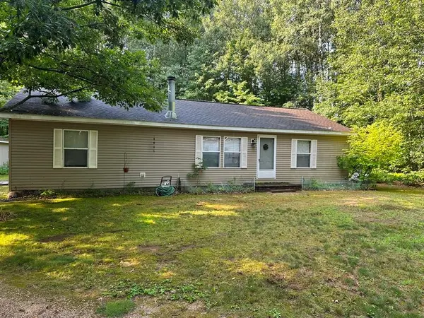 7894 Springwood Lake, Harrison, MI 48625